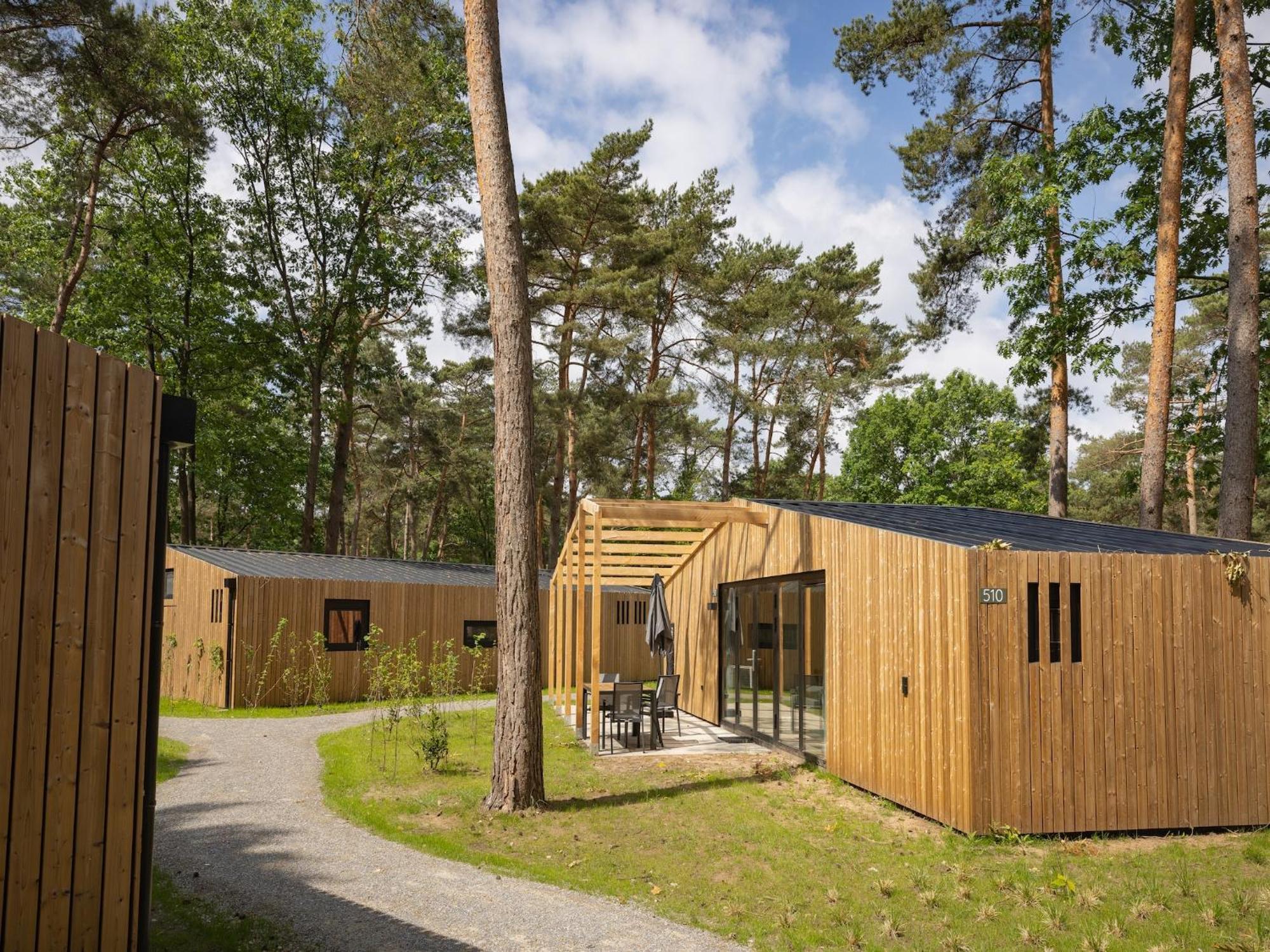 Modern Chalet With Two Bathrooms, On A Holiday Park, 12 Km From Eindhoven Mierlo Luaran gambar