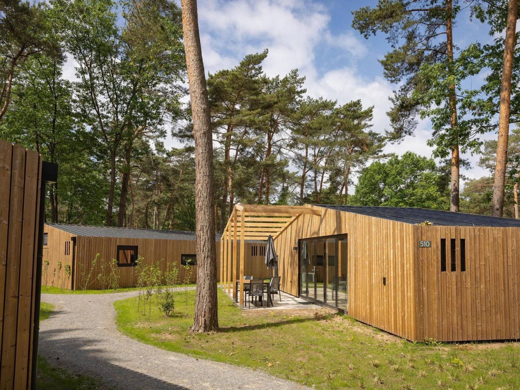Modern Chalet With Two Bathrooms, On A Holiday Park, 12 Km From Eindhoven Mierlo Luaran gambar